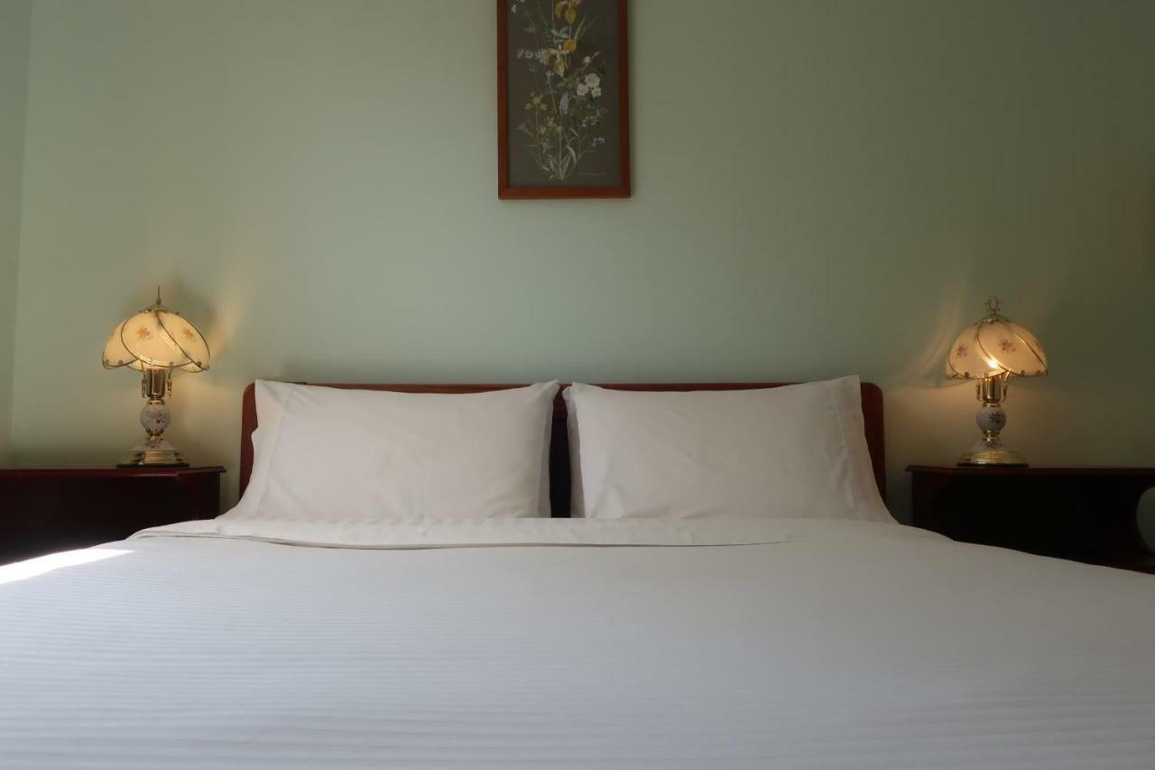 Cherry Top Farmstay - Boutique Eco Village Lilydale エクステリア 写真
